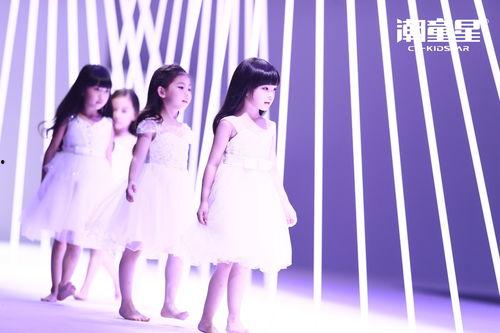 麻豆可,揭秘时尚界的璀璨明珠